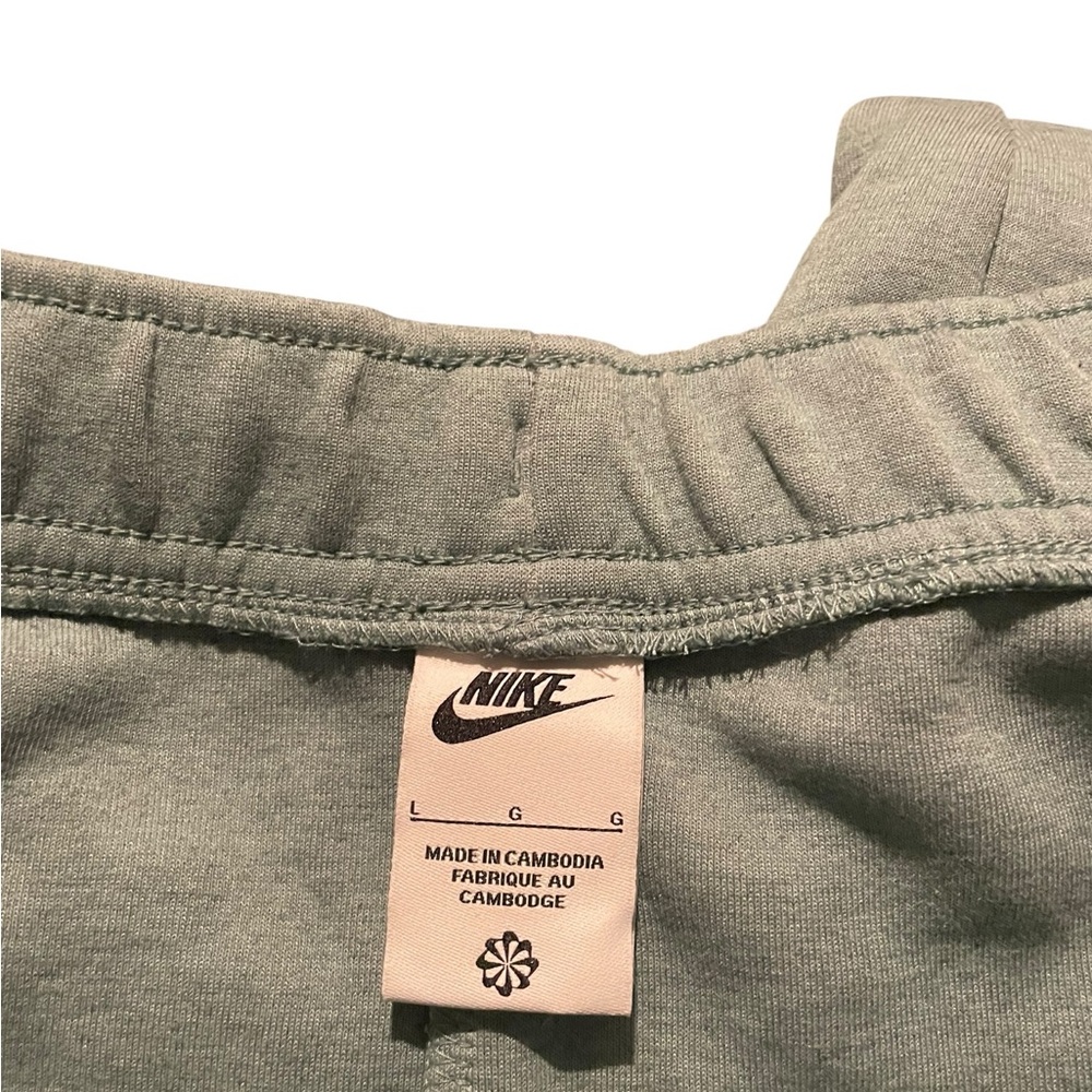 Nike tech fleece mens L green joggers - Picture 4 of 6